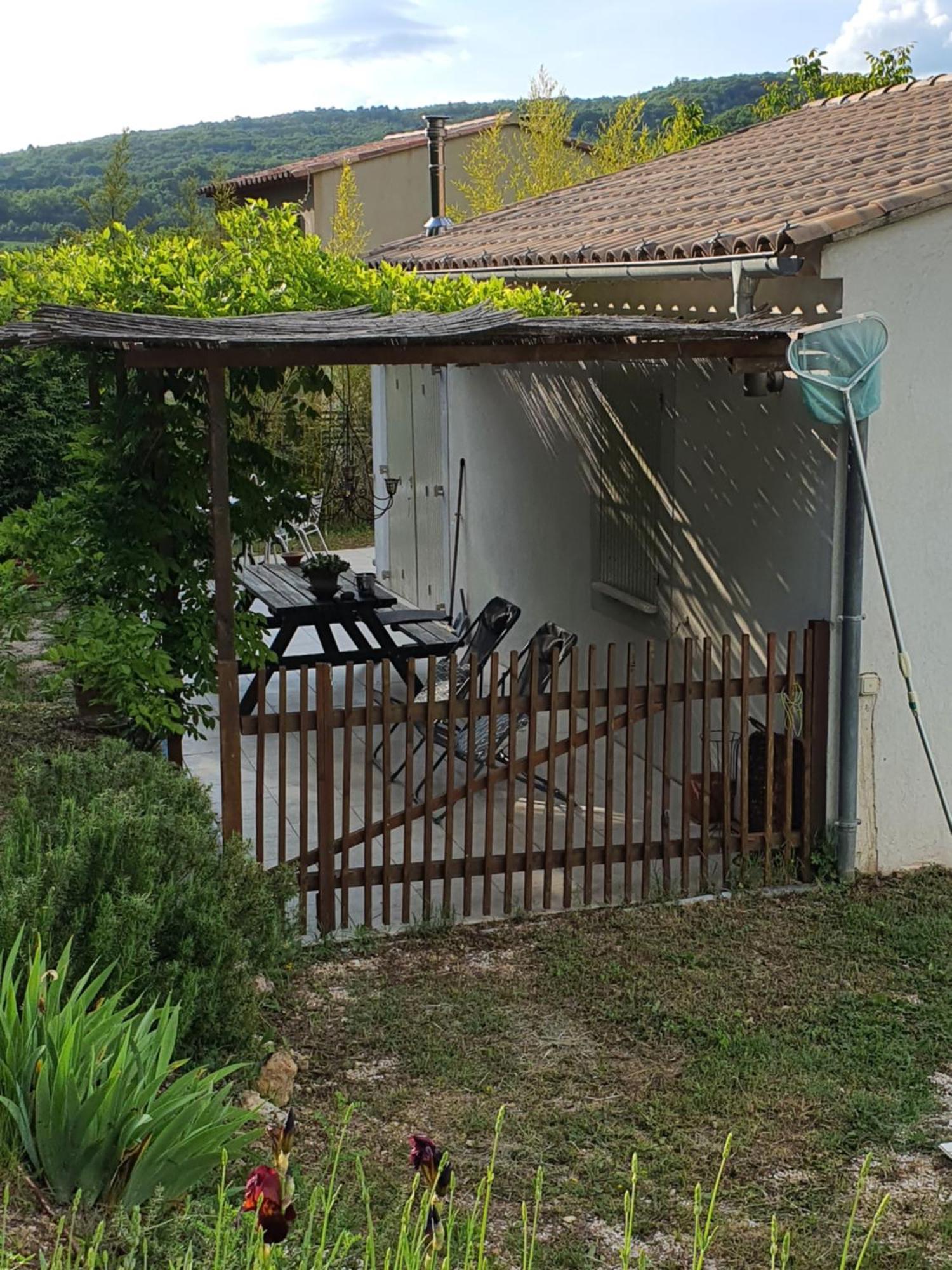 Gite Hanna En Luberon - Le Boisset De St Martin De Castillon Saint-Martin-de-Castillon Exteriér fotografie